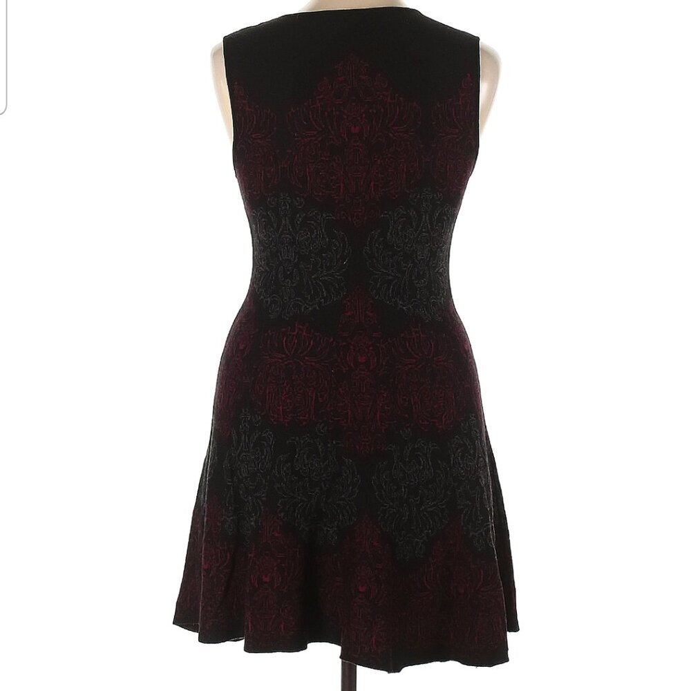 Max Studio sleeveless floral knit dress with red grey details women size XL (315 - Picture 2 of 11